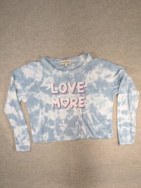 ENAZ Soft Blue & White Cloud Tie Dye Cropped LOVE MORE Graphic Size Large